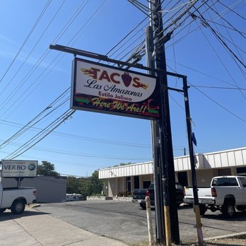 Tacos Las Amazonas - Sign - Food Trucks Near Me - Austin, Texas