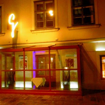Gergely's Essen zum Quadrat - Gergely's steakhouse in Vienna's wonderful Schlossquadrat - Austrian Near Me - Vienna, 9 Gergely's Essen zum Quadrat - Gergely's steakhouse in Vienna's wonderful Schlossquadrat - Austrian Near Me - Vienna, 9