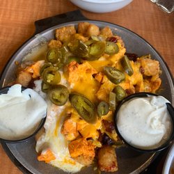 Archie Moore's Bar & Restaurant - Tater tot Nachos