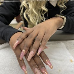Sunny Nails