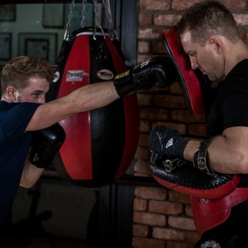 Your Boxing Coach - Personal Kickboxen Hamburg - Trainers Near Me - Hamburg, HH