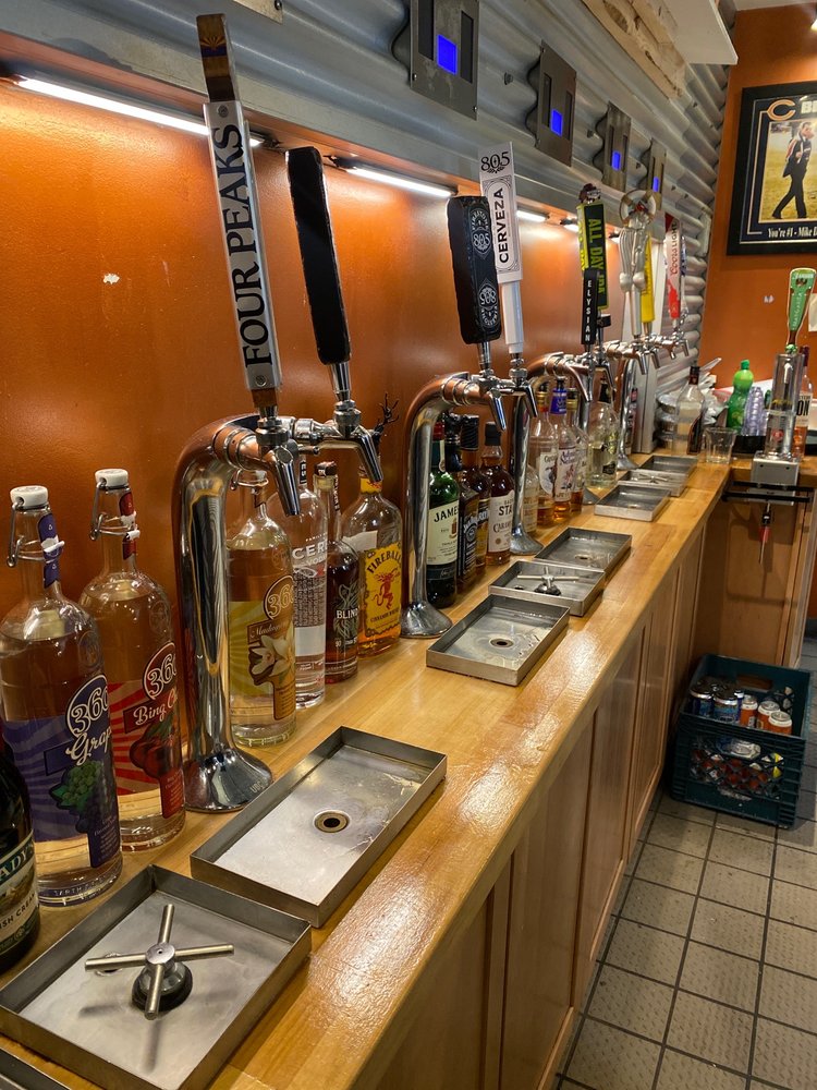 The Pizza Patio, Flagstaff Roadtrippers