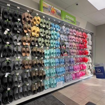 Rack Room Shoes - Shoe Stores Near Me - Cookeville, Tennessee