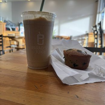 Paradise Juice - 5 proteins and a Amazing Blueberry muffin - Juice Bars & Smoothies Near Me - Phoenix, Arizona