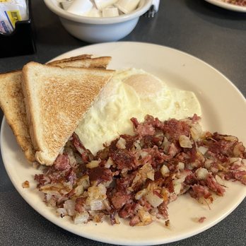 Banners Restaurant - Breakfast & Brunch Near Me - Conway, New Hampshire Banners Restaurant - Breakfast & Brunch Near Me - Conway, New Hampshire