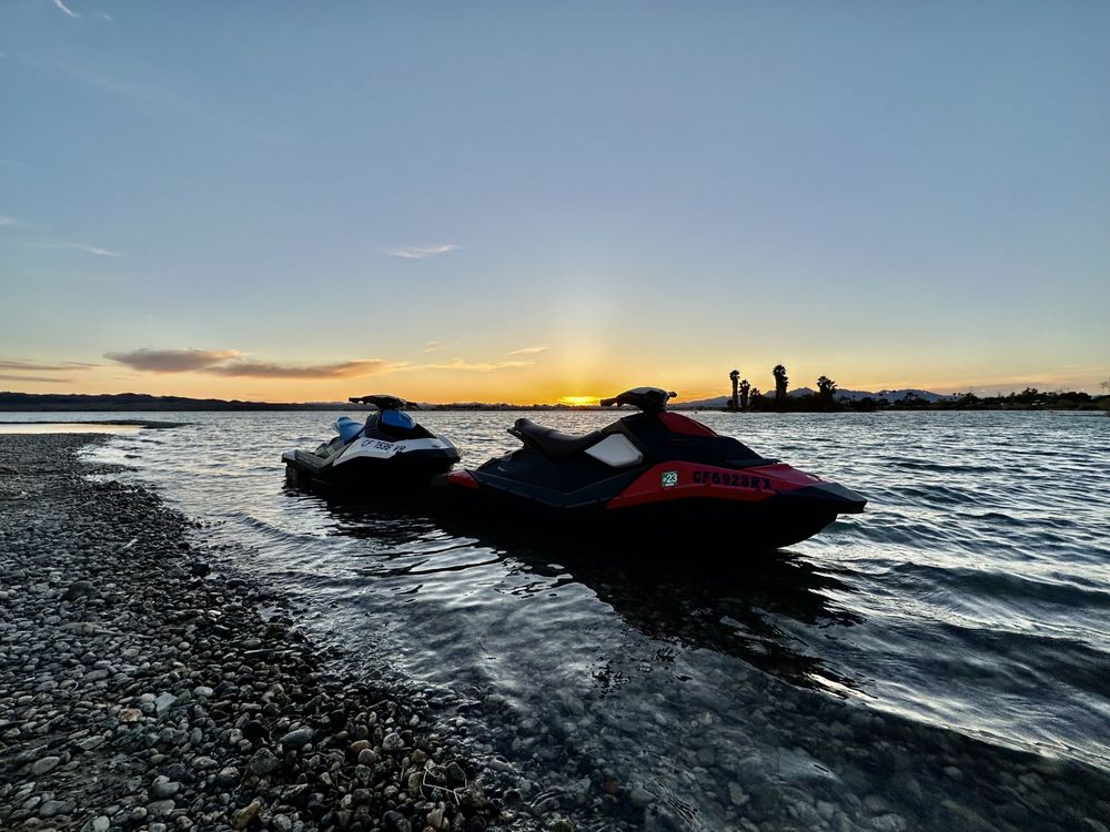 ABOVE WATER RENTALS Lake Havasu City, Lake Havasu City, Arizona Jet