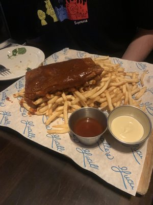 Lucille's Oyster Dive by null