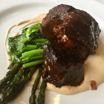 Simeon's On The Commons - Braised Beef Short Rib with Cauliflower purée and roasted veggies. - New American Near Me - Ithaca, New York Simeon's On The Commons - Braised Beef Short Rib with Cauliflower purée and roasted veggies. - New American Near Me - Ithaca, New York