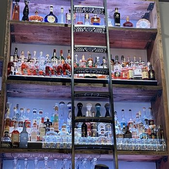 Cask Strength Bar and Kitchen - Small amount of alcohol selection - Cocktail Bars Near Me - Bakersfield, California