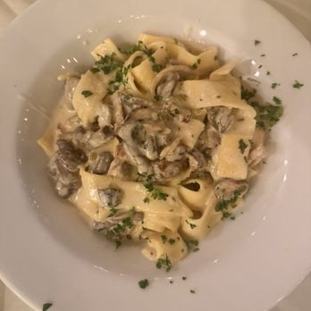 Mamma Lucy - Pappardelle Funghi e Salsiccia Pappardelle Funghi e Salsiccia - Italian Near Me - Scottsdale, Arizona Mamma Lucy - Pappardelle Funghi e Salsiccia Pappardelle Funghi e Salsiccia - Italian Near Me - Scottsdale, Arizona