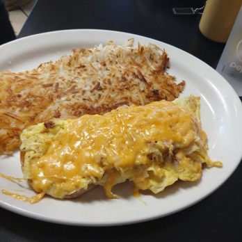 Hungry Hunter Restaurant - English muffins topped with cheese and veggies - Breakfast & Brunch Near Me - Branson, Missouri