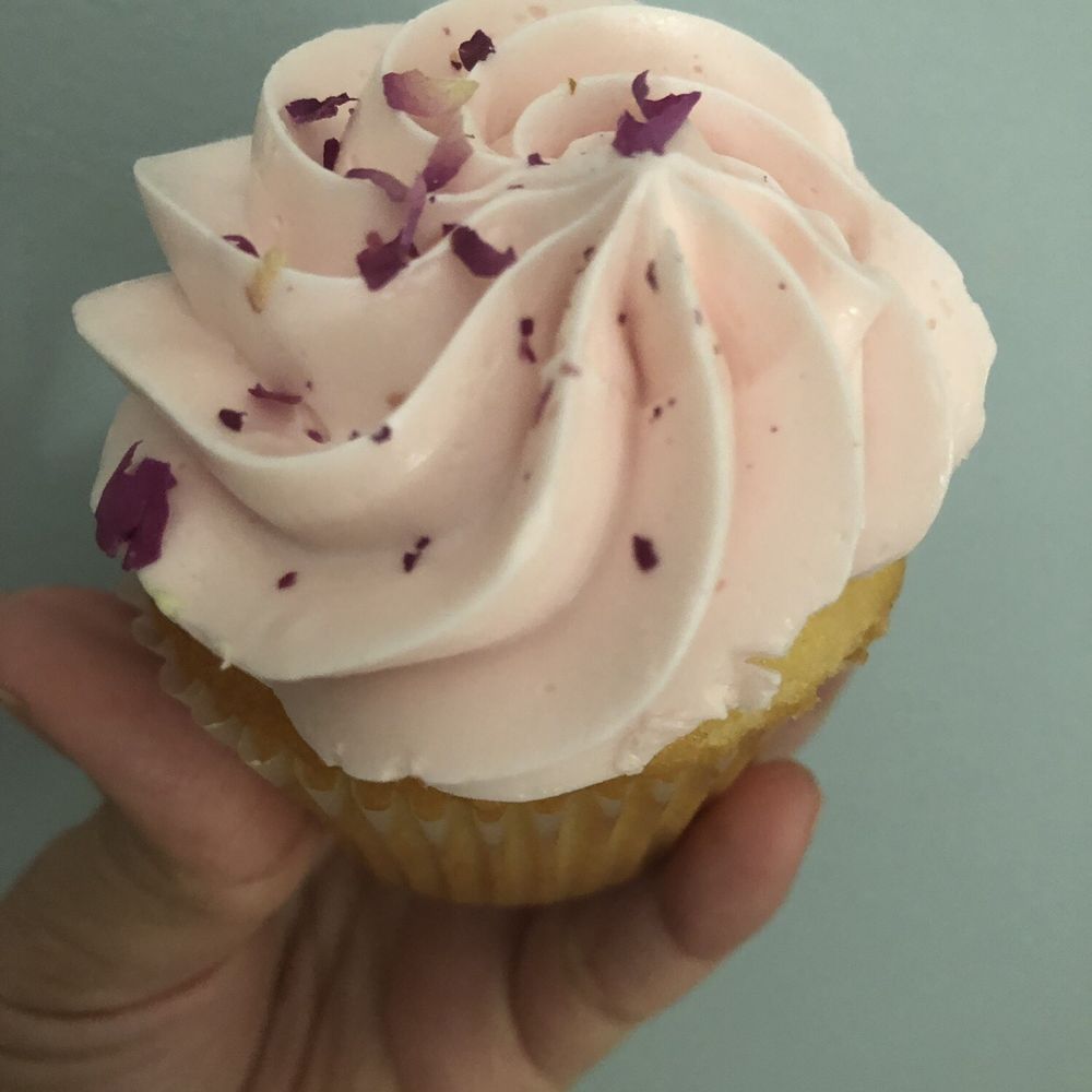 Cakes By Nerwan - Rose - Bakeries Near Me - Astoria, New York