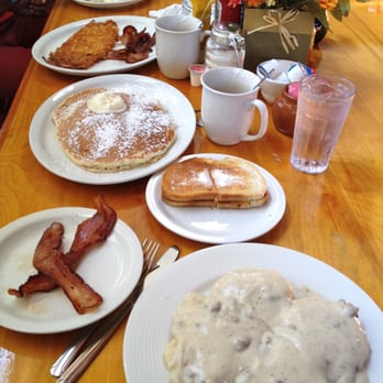 McCloud River Mercantile Hotel - Hearty breakfast at the White Mountain Cafe in the hotel - Hotels Near Me - McCloud, California