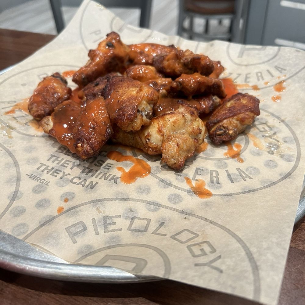 Pieology La Quinta - Wings were expensive but tasty - Fast Food Near Me - La Quinta, California