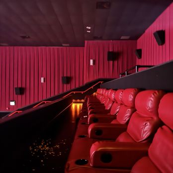 AMC Roosevelt Collection 16 - Cinema Near Me - Chicago, Illinois