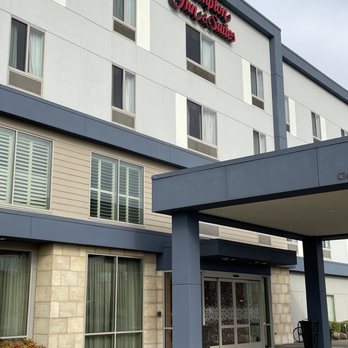 Hampton Inn & Suites Salem - Exterior - Hotels Near Me - Salem, Oregon Hampton Inn & Suites Salem - Exterior - Hotels Near Me - Salem, Oregon