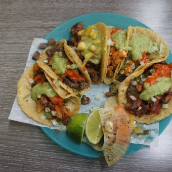Carmelo's Tacos - 6x Tacos ($2.65 US) - Tacos Near Me - Seattle, Washington
