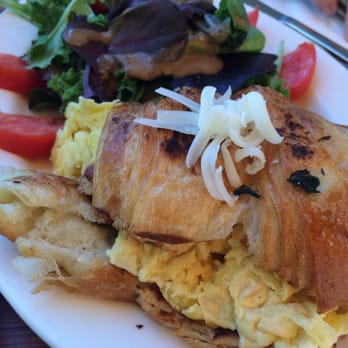 Le Coffee Shop - Croissant sandwich - Breakfast & Brunch Near Me - Temecula, California