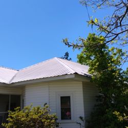Trent's Home & Auto Pressure Washing - Metal roof wash
