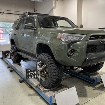 Gresham 4 Wheel Drive & Alignment - 6inch lift with 35 tires - Auto Repair Near Me - Gresham, Oregon Gresham 4 Wheel Drive & Alignment - 6inch lift with 35 tires - Auto Repair Near Me - Gresham, Oregon