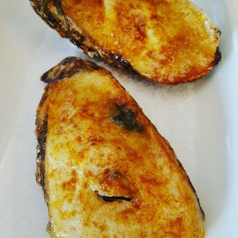Towne380 - Oysters Rockafella - Wine Bars Near Me - Laval, Quebec Towne380 - Oysters Rockafella - Wine Bars Near Me - Laval, Quebec
