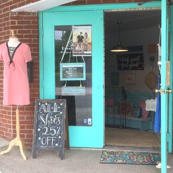 Everly Blu - Women's Clothing Near Me - Kingston, Tennessee