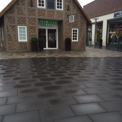 Starbucks - På en våd, kold og kedelig dag - var kaffen tiltrængt...