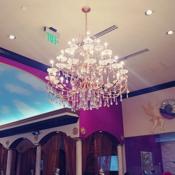 Venetian Nail Spa - Nice chandelier - Nail Salons Near Me - Hollywood, Florida Venetian Nail Spa - Nice chandelier - Nail Salons Near Me - Hollywood, Florida
