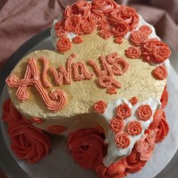Art Bakery - Art Bakery style heart shaped cakes!
