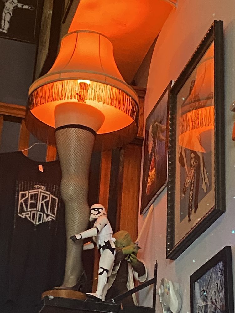 The Retro Room Logo