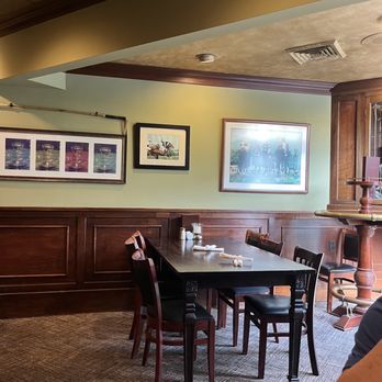 deSha's - Cincinnati - American Near Me - Cincinnati, Ohio