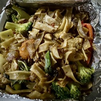Charm Thai - Drunken Noodle - Thai Near Me - Hoover, Alabama