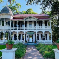 Gruene Mansion Inn - Gruene Mansion Inn ~ Gruene Texas
