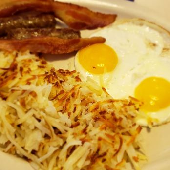 Red Apple Restaurant - The small side of hash browns on the menu is really half a plate of potatoes. - Breakfast & Brunch Near Me - Portage, Wisconsin