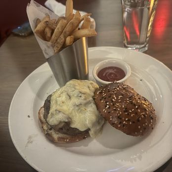 The Capital Grille - Wagyu Mushroom and Swiss Burger - Steakhouses Near Me - New York, New York The Capital Grille - Wagyu Mushroom and Swiss Burger - Steakhouses Near Me - New York, New York