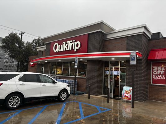 QuikTrip by null