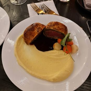 Hell's Kitchen - Beef Wellington - Cocktail Bars Near Me - Funner, California