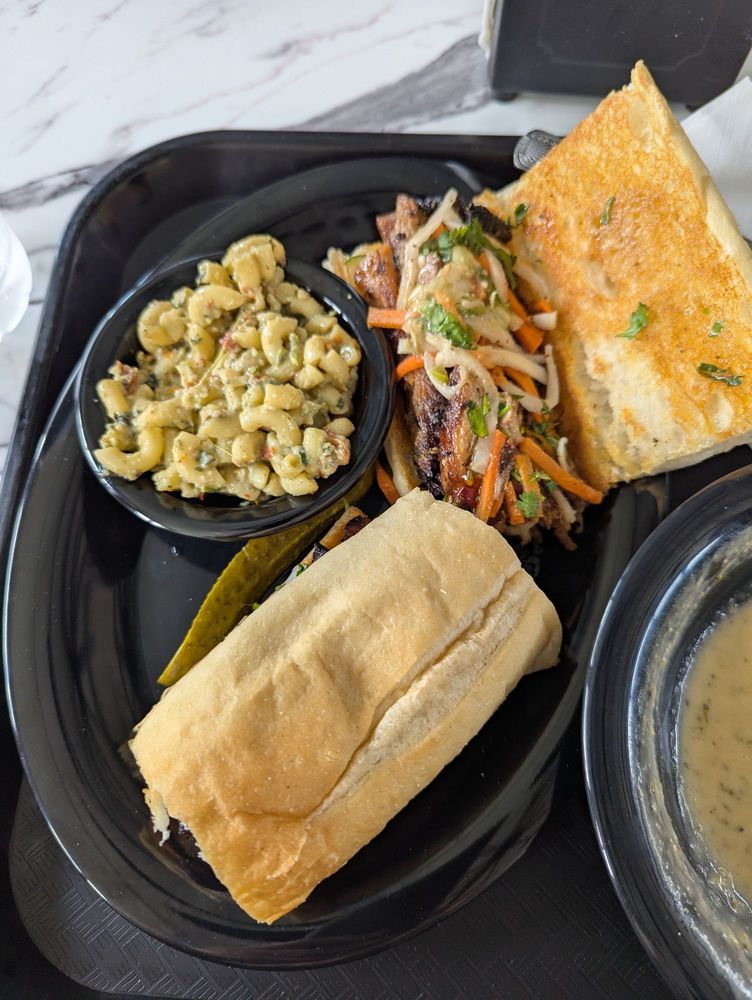 Foothills Milling Cafe Logo