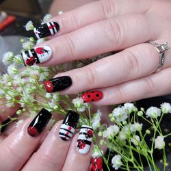 Luxor Nails