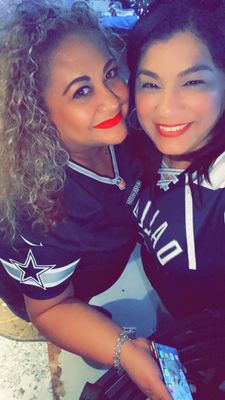 R & J Saloon by null