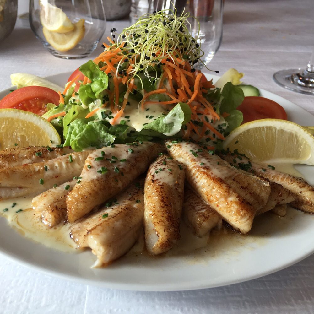 Le Leman - Lac Léman perch salad - Seafood Near Me - Nyon, VD