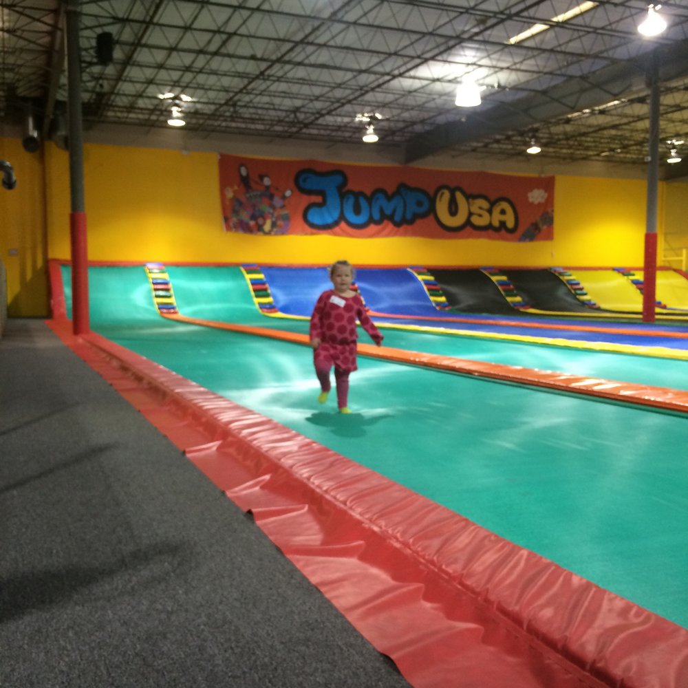Jump Party USA - Main trampoline court - Trampoline Parks Near Me - Kyle, Texas Jump Party USA - Main trampoline court - Trampoline Parks Near Me - Kyle, Texas