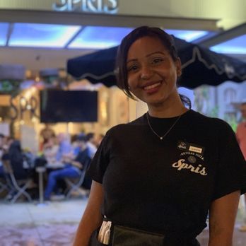 Spris Artisan Pizza - Lincoln Road - Claudia, our superb waiter from Honduras - Pizza Near Me - Miami Beach, Florida