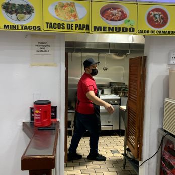 Bravo's Taco Shop - The guy that ruined my family's dinner - Mexican Near Me - San Diego, California