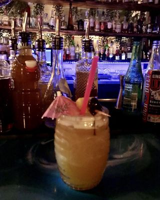 R&R Bar by null