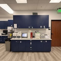 Heritage Animal Hospital Urgent Care & Surgical Center - Lab area of Heritage Animal Hospital where we run many diagnostic tests.