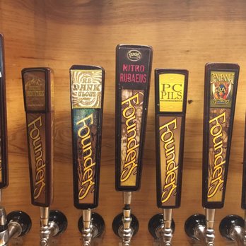 Hofbrau - Founders brought six of their beers to the Hofbrau.  7-12-17 - American Near Me - Interlochen, Michigan