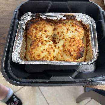 Zollo's Pizza - Garlic Knots (4) - Pizza Near Me - PC Beach, Florida