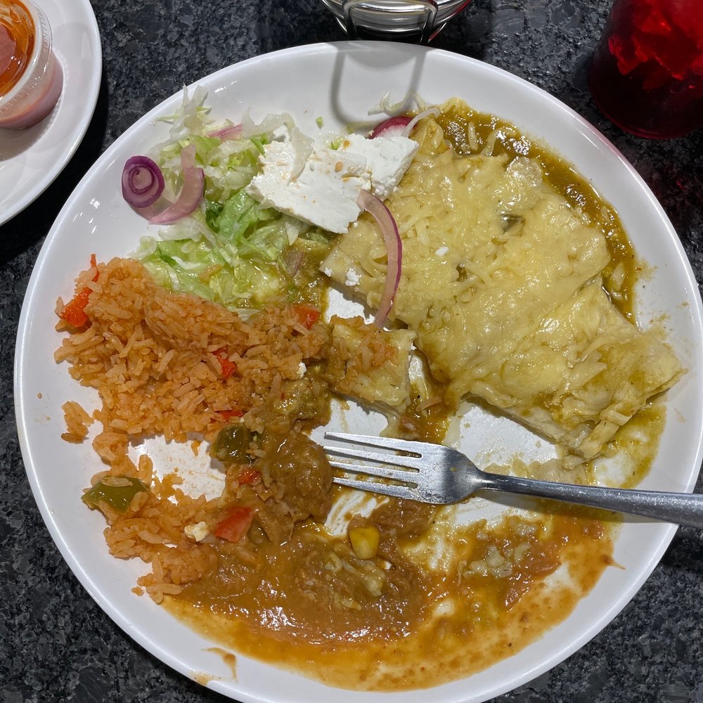 La Machaca De Mi Amá - Supposedly Enchiladas - Mexican Near Me - Aurora, Colorado La Machaca De Mi Amá - Supposedly Enchiladas - Mexican Near Me - Aurora, Colorado