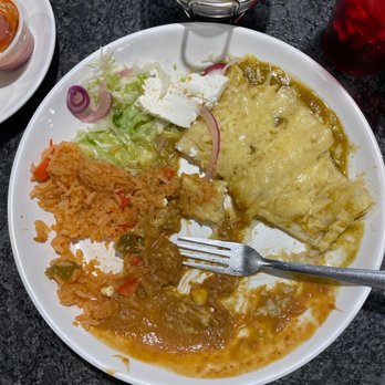 La Machaca De Mi Amá - Supposedly Enchiladas - Mexican Near Me - Aurora, Colorado
